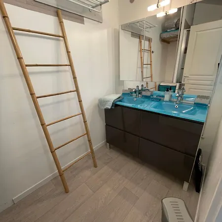 Grand 14 Personnes Sud Vendee Saint-Hilaire-des-Loges