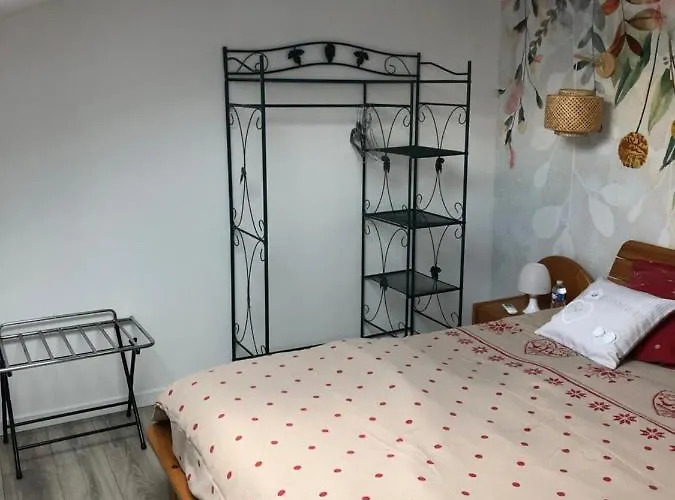 Grand 14 Personnes Sud Vendee Saint-Hilaire-des-Loges